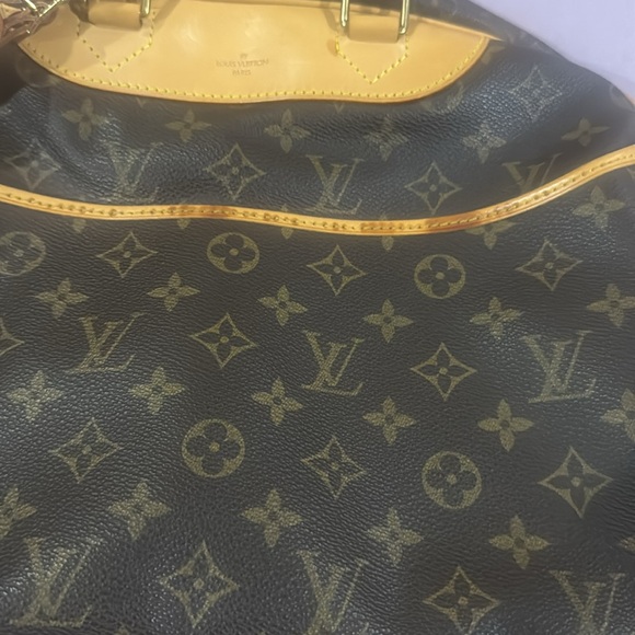 Preloved beautiful condition Louis Vuitton DeauvilleBag - Picture 14 of 16